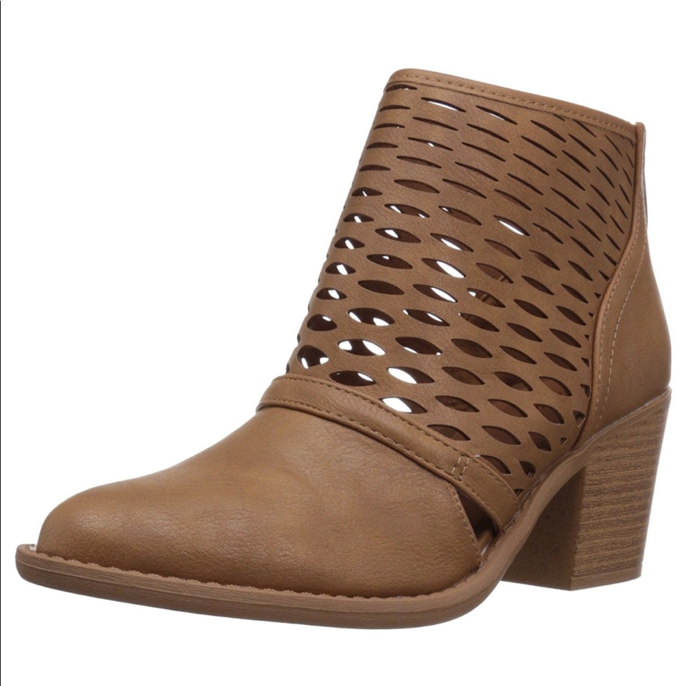 Tan Perforated Western Chunky Heel Ankle Bootie - Picture 2 of 5